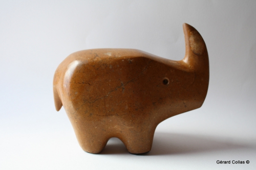 rhinoceros,collas,sculpture,pierre